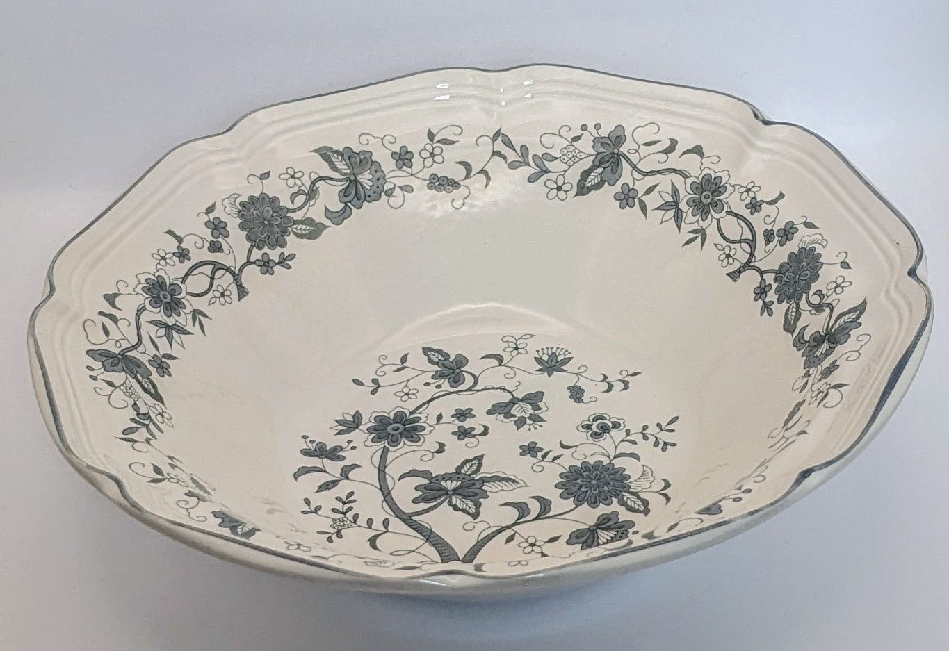 Set Of 2 F.W. Woolworth Large Serving Bowl/ Veggie Bowl.