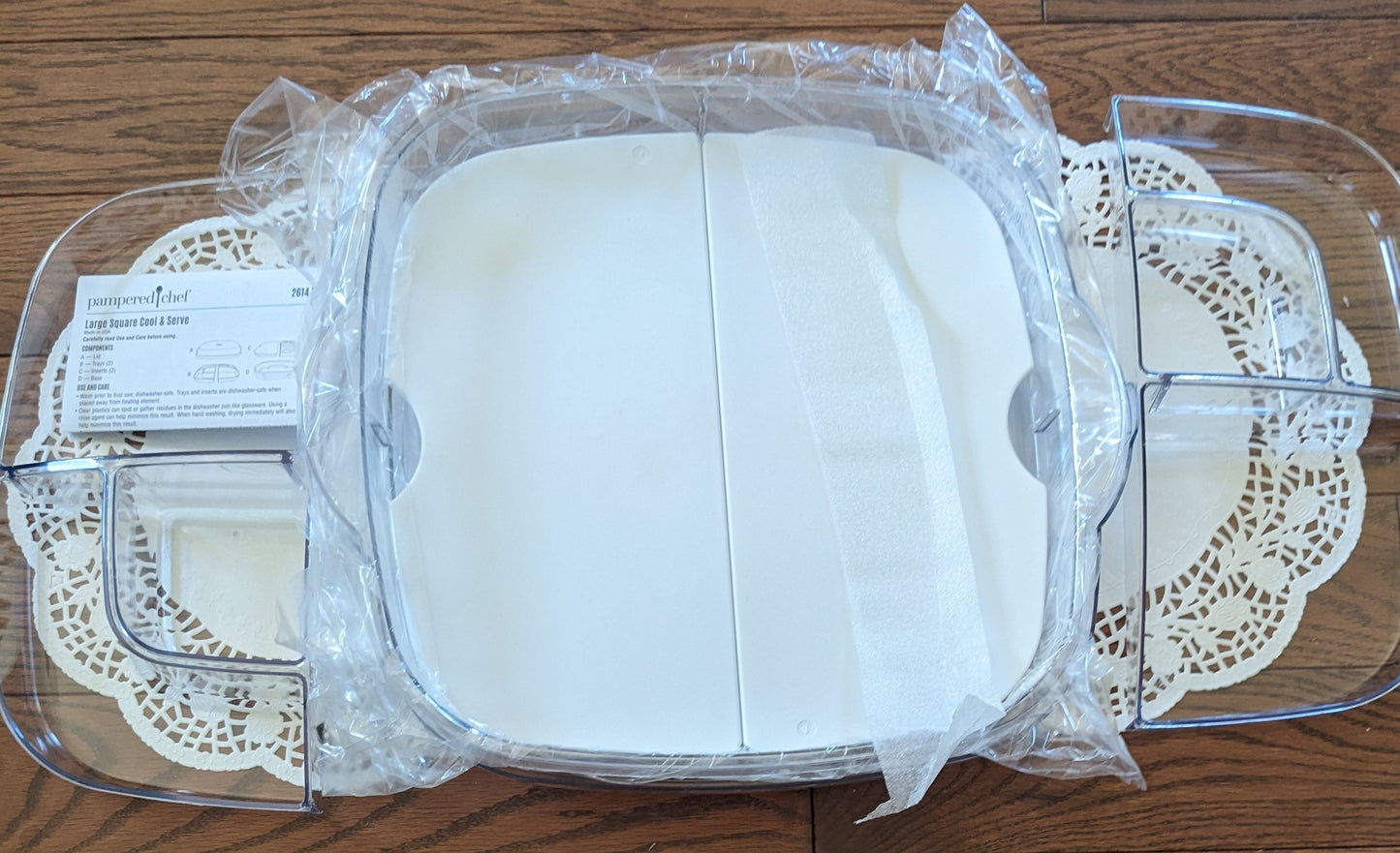 Pampered Chef Large Cool & Serve Fruit Veggie Tray / Deviled Egg Tray