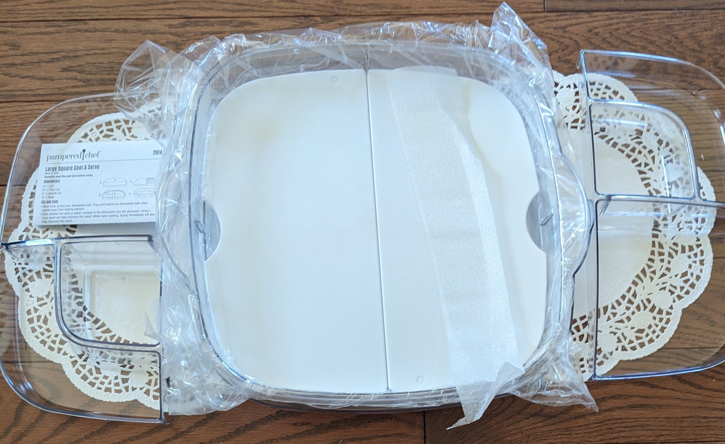 Pampered Chef Large Cool & Serve Fruit Veggie Tray / Deviled Egg Tray