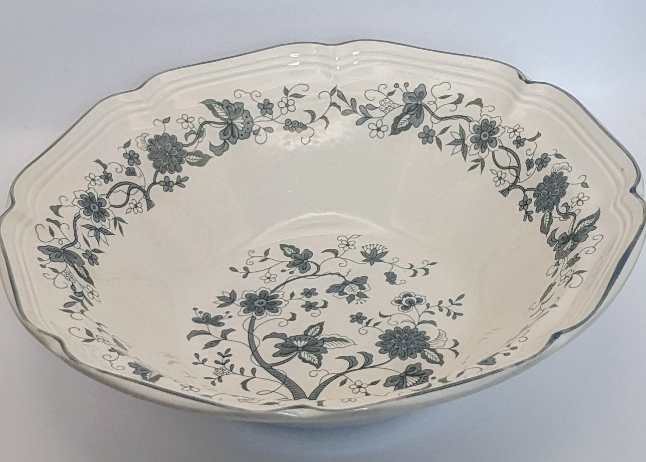 Set Of 2 F.W. Woolworth Large Serving Bowl/ Veggie Bowl.