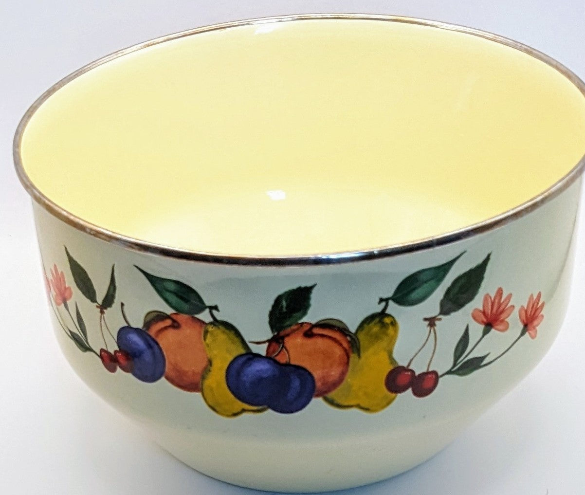 Vitroceramic Enamel Heavy Mixing Bowl. Induction, Gas or Electric Bowl.