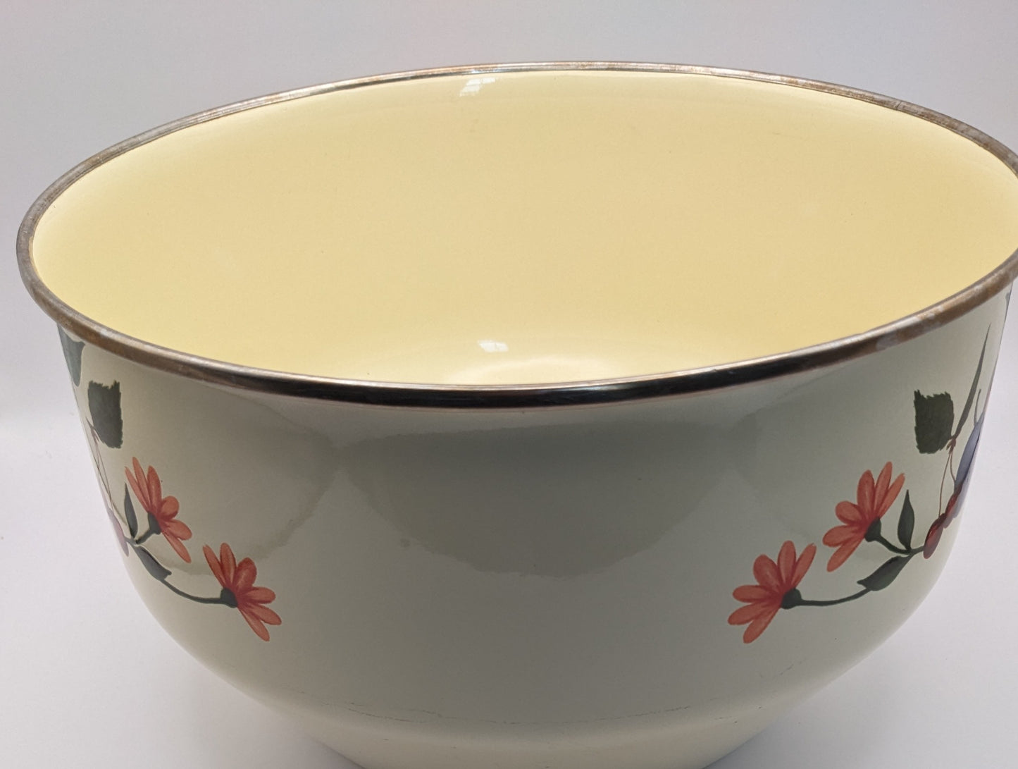 Vitroceramic Enamel Heavy Mixing Bowl. Induction, Gas or Electric Bowl.