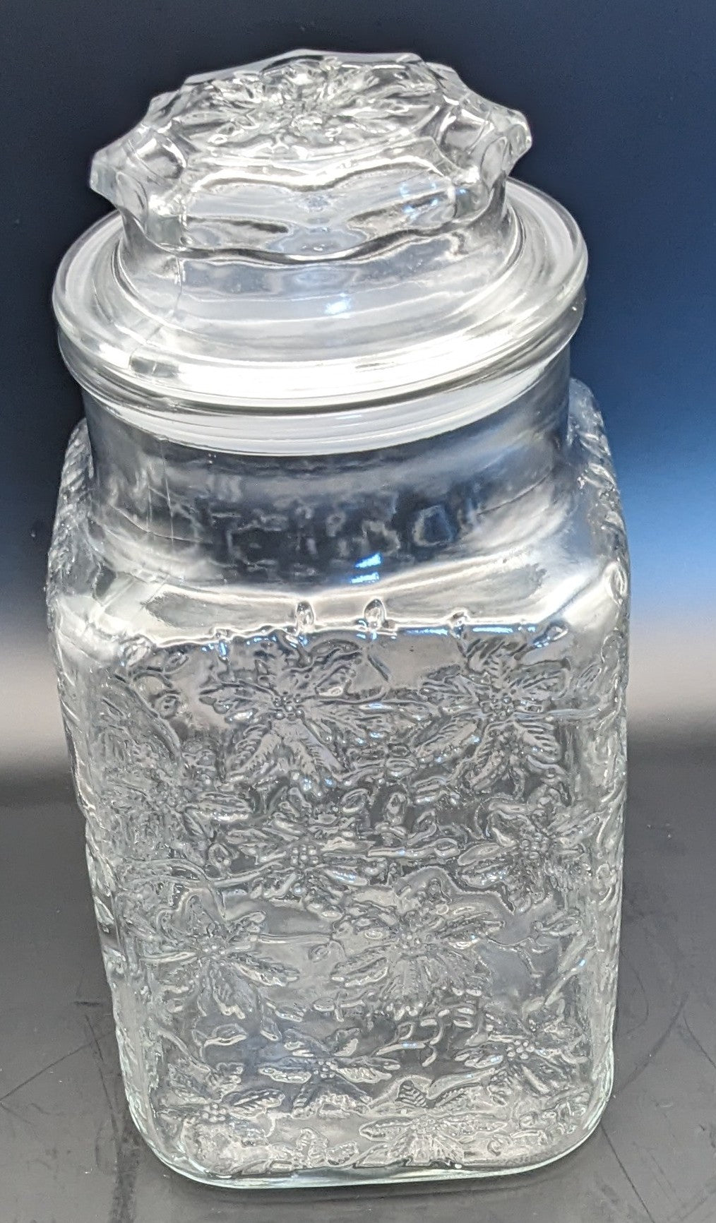 Princess House Fantasia Crystal medium Canister/Storage Jar