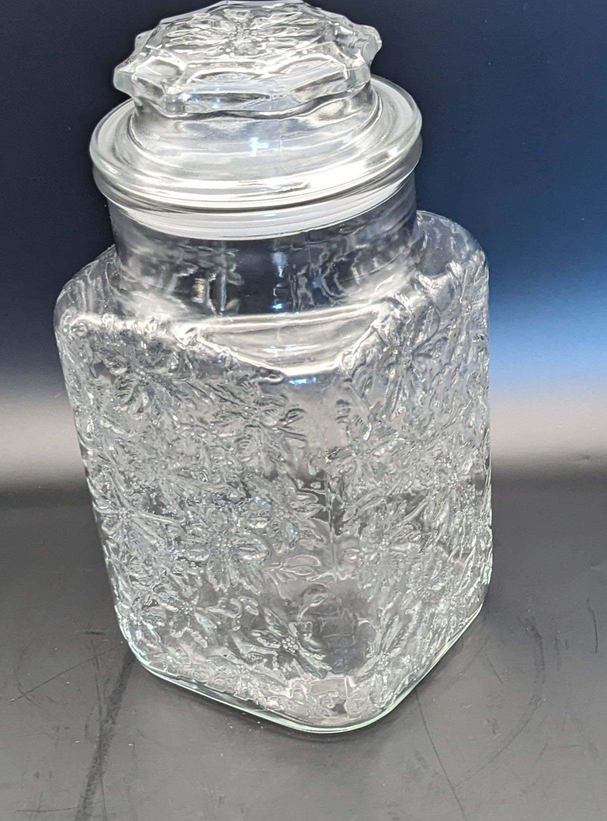 Princess House Fantasia Crystal medium Canister/Storage Jar