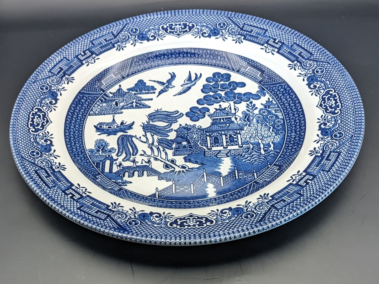 Church Hill Blue Willow England 10.3/8" Dinner Plate