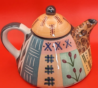 South African Hand-Painted Tribal Ceramic 32 Ounces Teapot/ Coffee Pot