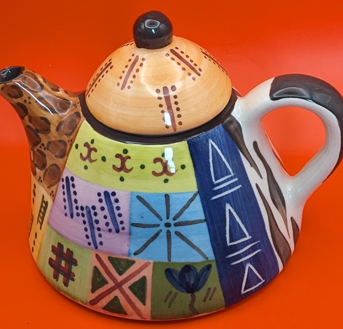 South African Hand-Painted Tribal Ceramic 32 Ounces Teapot/ Coffee Pot